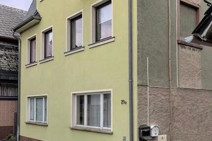 Haus Greiz - 9 Zimmer, 200 m&sup2;, 105.000&euro; | Angebot:26737095