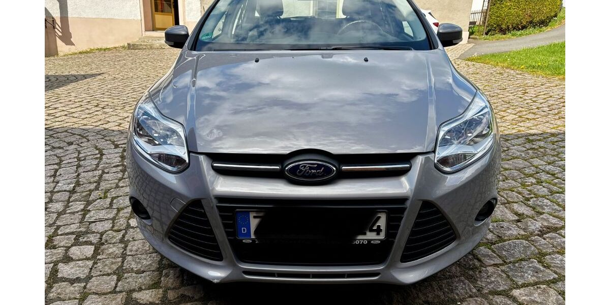 Ford Focus 23.500 km 6.350 &euro; Stollberg 09366
