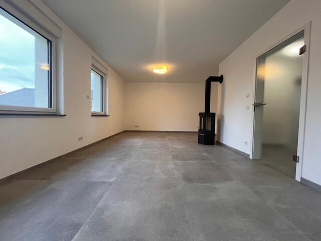 Doppelhaushälfte Zwickau - 3 Zimmer, 95 m&sup2;, 1.450&euro; | Angebot:25395037