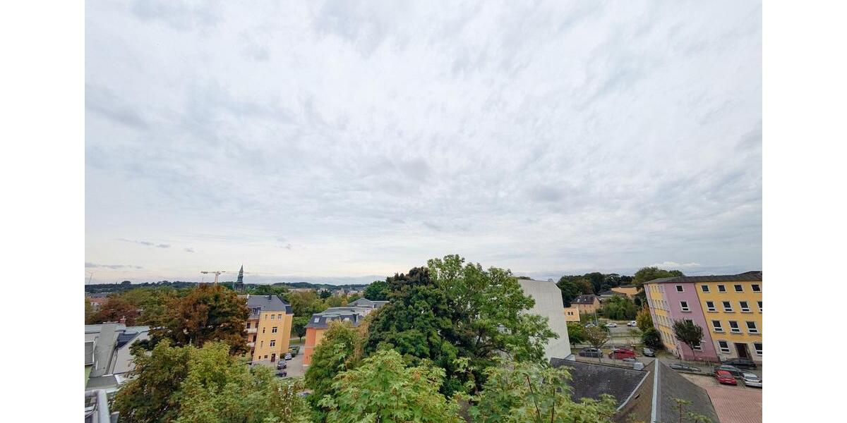 Etagenwohnung Zwickau - 8 Zimmer, 222 m&sup2;, 1.350&euro; | Angebot:25945632