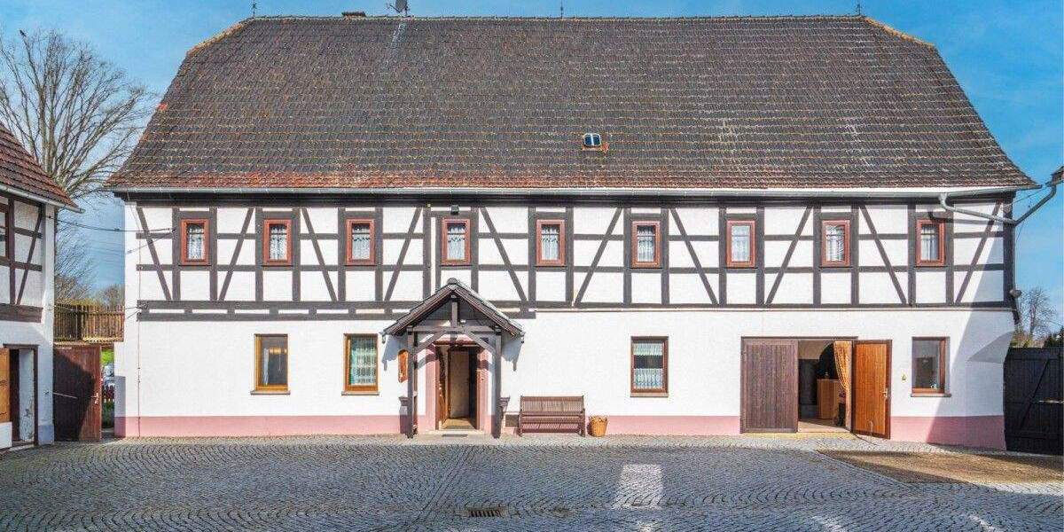 Einfamilienhaus Glauchau Wernsdorf - 1 Zimmer, 393 m&sup2;, 349.900&euro; | Angebot:25801150