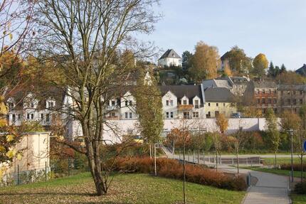 Wohnung Reichenbach im Vogtland - 2.5 Zimmer, 69 m&sup2;, 380&euro; | Angebot:24610460