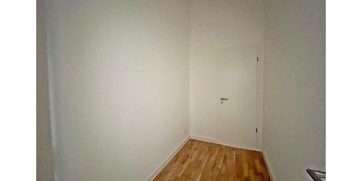 Etagenwohnung Zwickau - 2 Zimmer, 55 m&sup2;, 438&euro; | Angebot:24002242