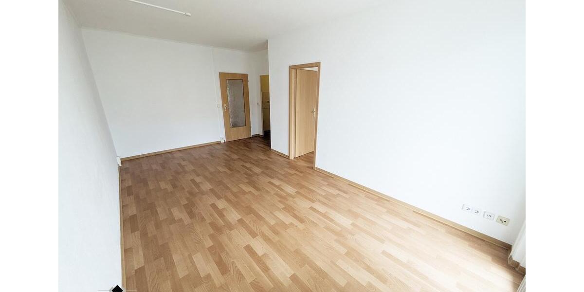 Etagenwohnung Limbach-Oberfrohna Oberfrohna - 3 Zimmer, 55 m&sup2;, 295&euro; | Angebot:26008246