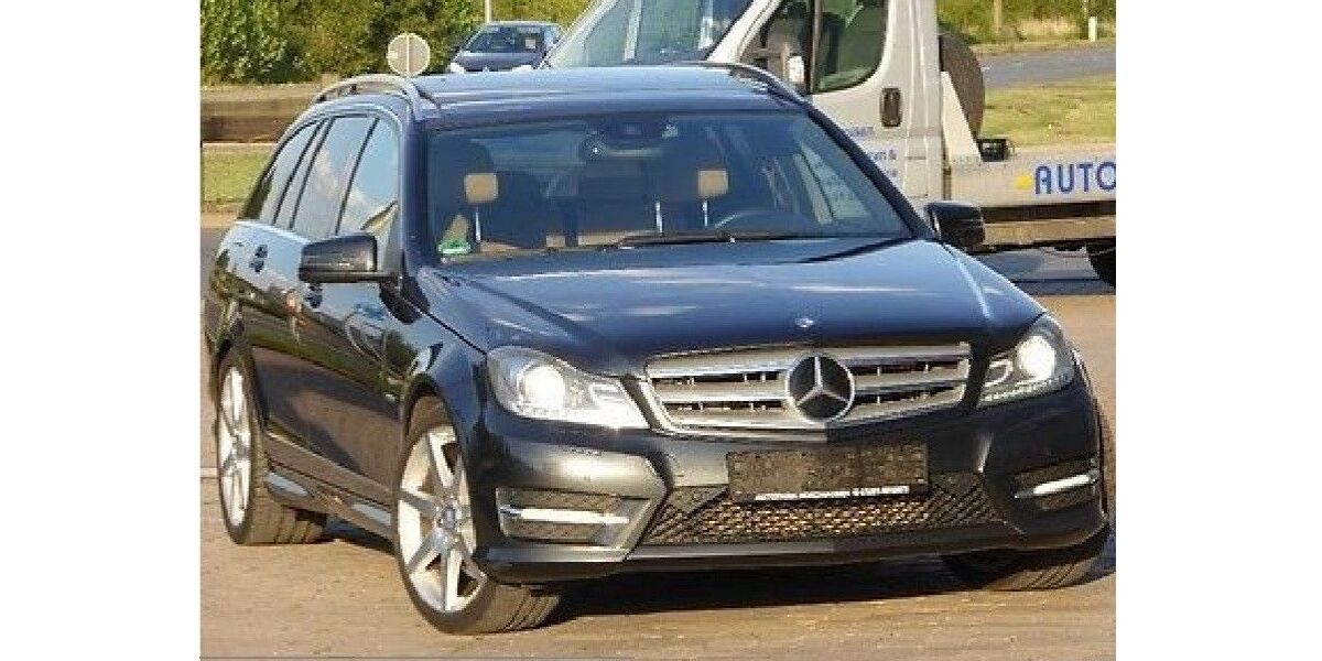 Mercedes-Benz C 350 274.500 km 14.700 &euro; Crinitzberg 08147