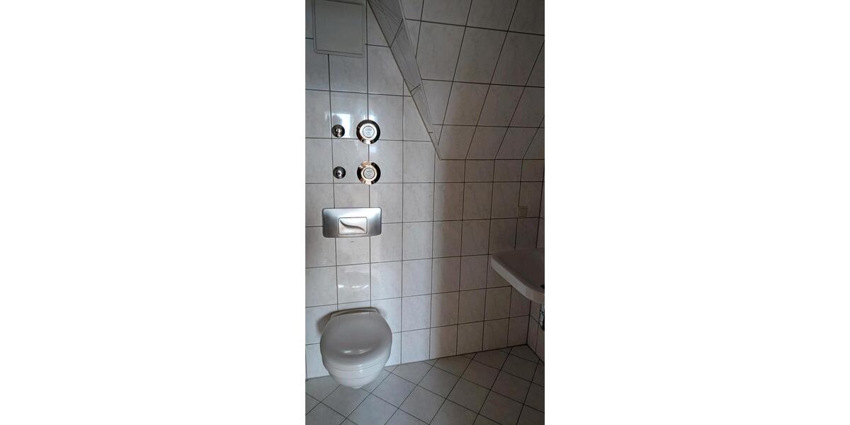 Dachgeschoßwohnung Wilkau-Haßlau Haßlau - 2 Zimmer, 45 m&sup2;, 240&euro; | Angebot:25942749