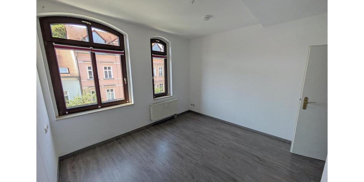 Etagenwohnung Zwickau - 3 Zimmer, 68 m&sup2;, 410&euro; | Angebot:25945671