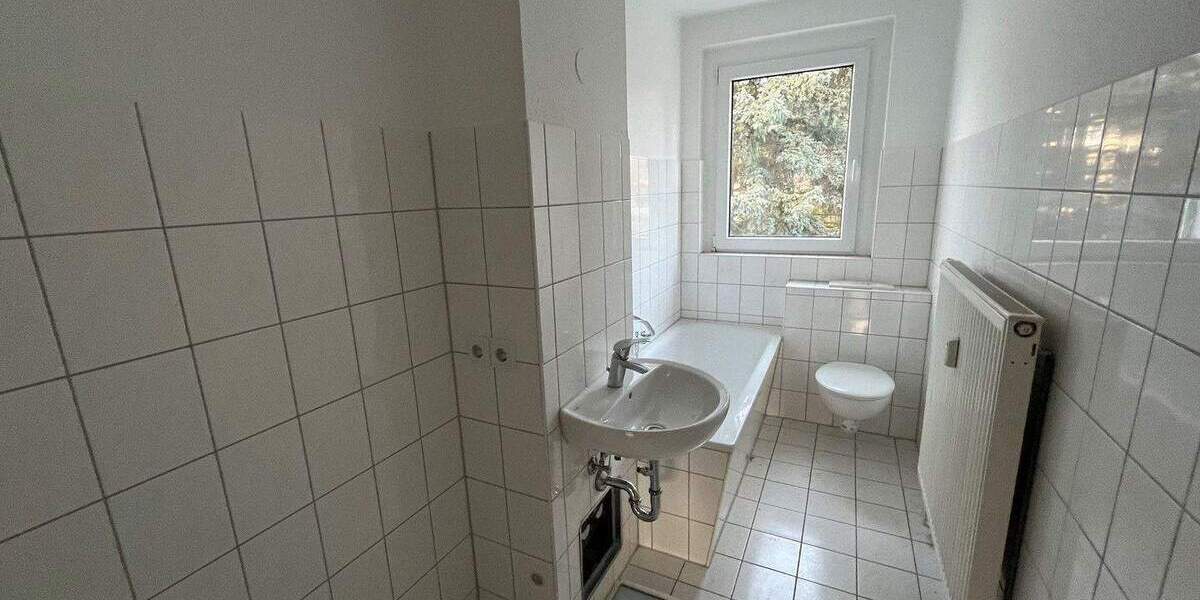 Etagenwohnung Zwickau Marienthal - 3 Zimmer, 60 m&sup2;, 370&euro; | Angebot:25778677