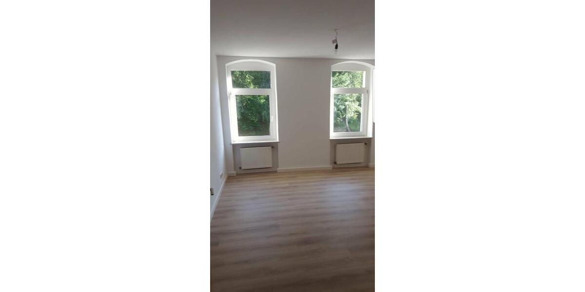 Etagenwohnung Zwickau Auerbach - 3 Zimmer, 75 m&sup2;, 69.870&euro; | Angebot:25193580