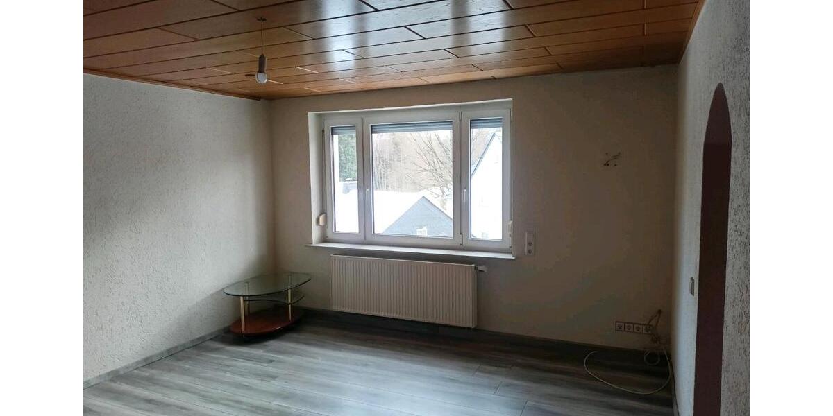 Etagenwohnung Falkenstein/Vogtland Vogtland - 3 Zimmer, 112 m&sup2;, 760&euro; | Angebot:25172000