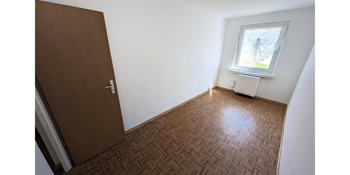 Etagenwohnung Limbach-Oberfrohna Oberfrohna - 3 Zimmer, 58 m&sup2;, 363&euro; | Angebot:26681015