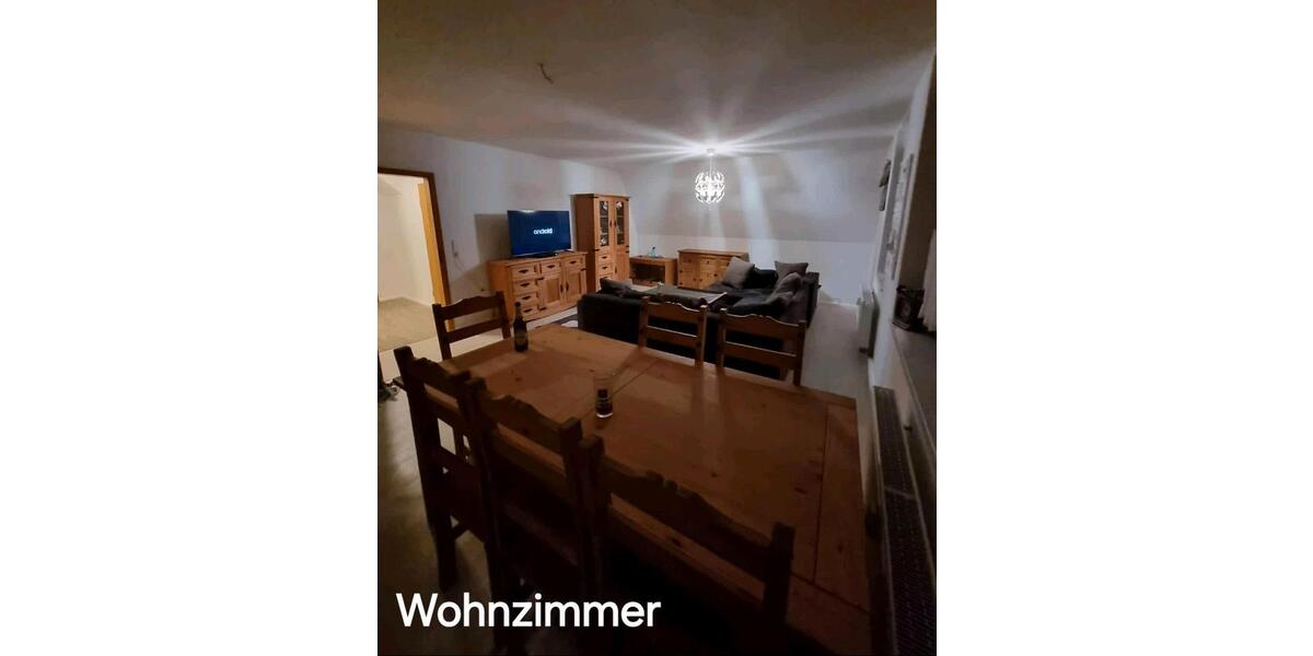 Dachgeschoßwohnung Niederwürschnitz - 7 Zimmer, 104 m&sup2;, 914&euro; | Angebot:25998003