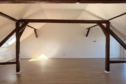 Wohnung Zwickau Zwickau-West - 4 Zimmer, 169 m&sup2;, 950&euro; | Angebot:26064994