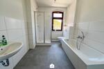 Dachgeschoßwohnung Greiz - 4 Zimmer, 83 m&sup2;, 495&euro; | Angebot:26476621