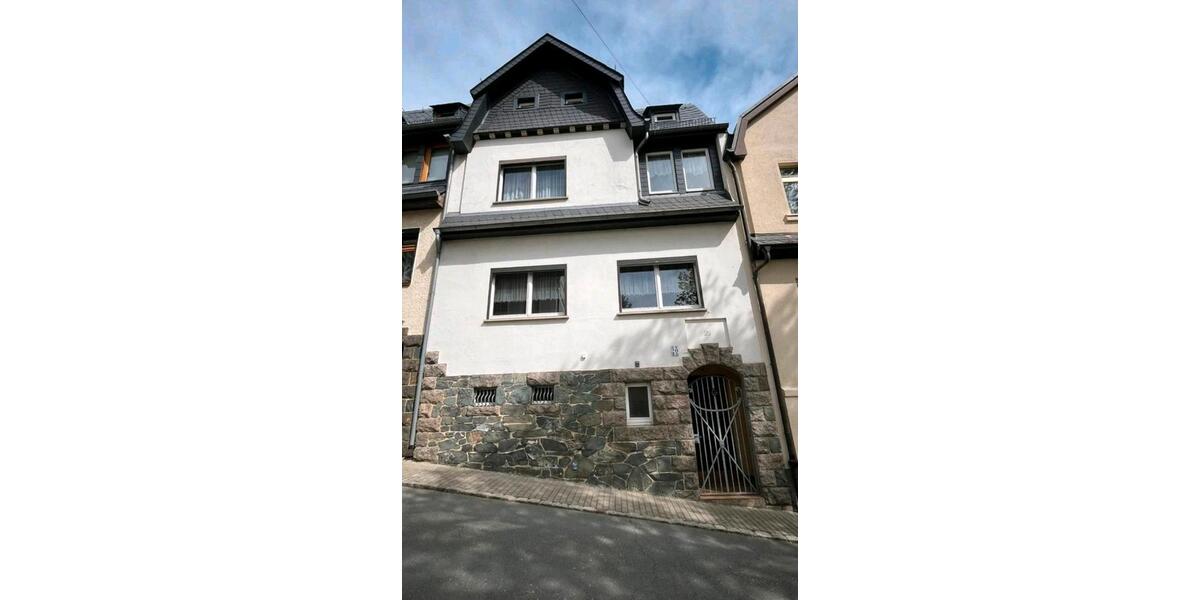 Reihenhaus Reichenbach im Vogtland - 6 Zimmer, 140 m&sup2;, 130.000&euro; | Angebot:25418602
