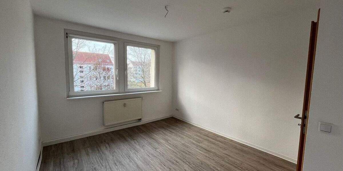 Etagenwohnung Zwickau Marienthal - 3 Zimmer, 58 m&sup2;, 380&euro; | Angebot:25700691