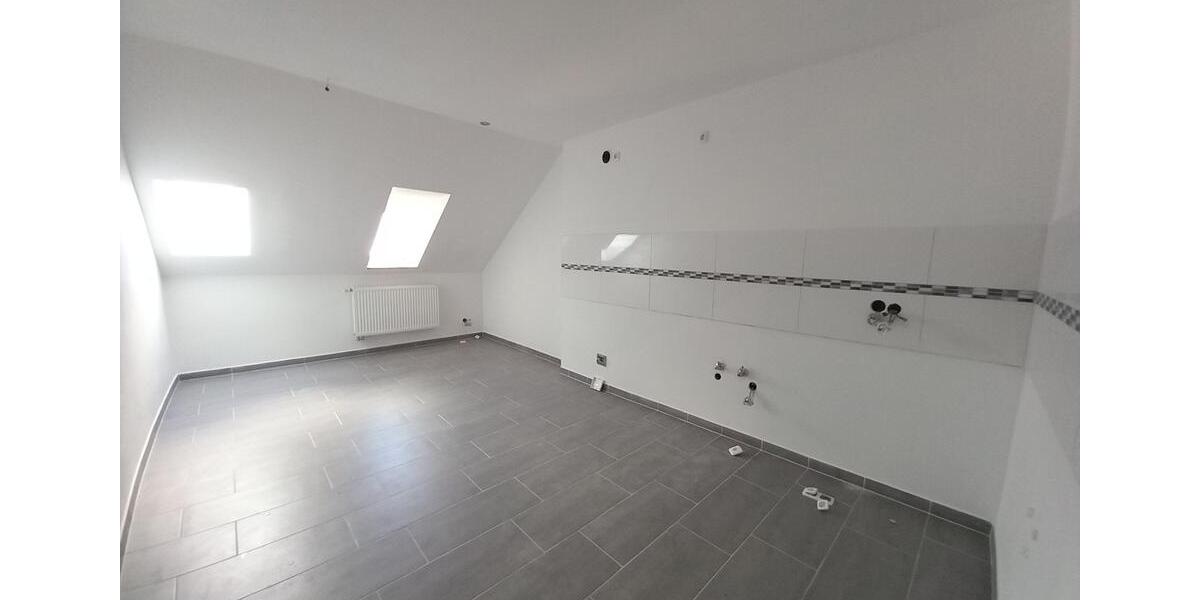 Etagenwohnung Werdau - 5 Zimmer, 126 m&sup2;, 756&euro; | Angebot:21481505