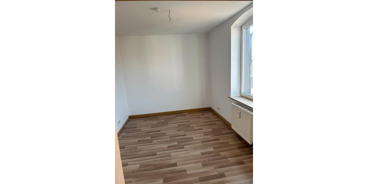 Etagenwohnung Reinsdorf - 2 Zimmer, 58 m&sup2;, 522&euro; | Angebot:25935605