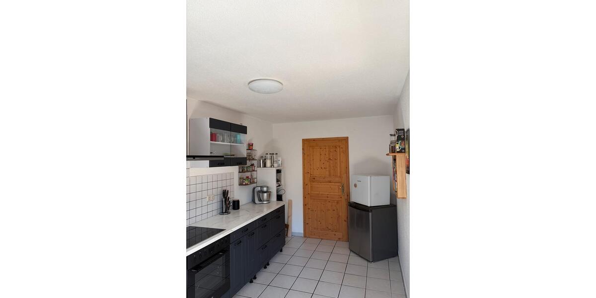 Dachgeschoßwohnung Aue-Bad Schlema Bad Schlema - 5 Zimmer, 150 m&sup2;, 1.200&euro; | Angebot:25601084