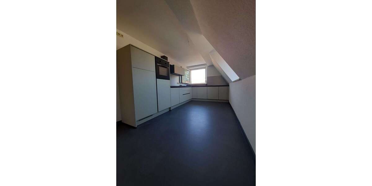 Etagenwohnung Zwickau Marienthal - 3 Zimmer, 77 m&sup2;, 580&euro; | Angebot:25801598