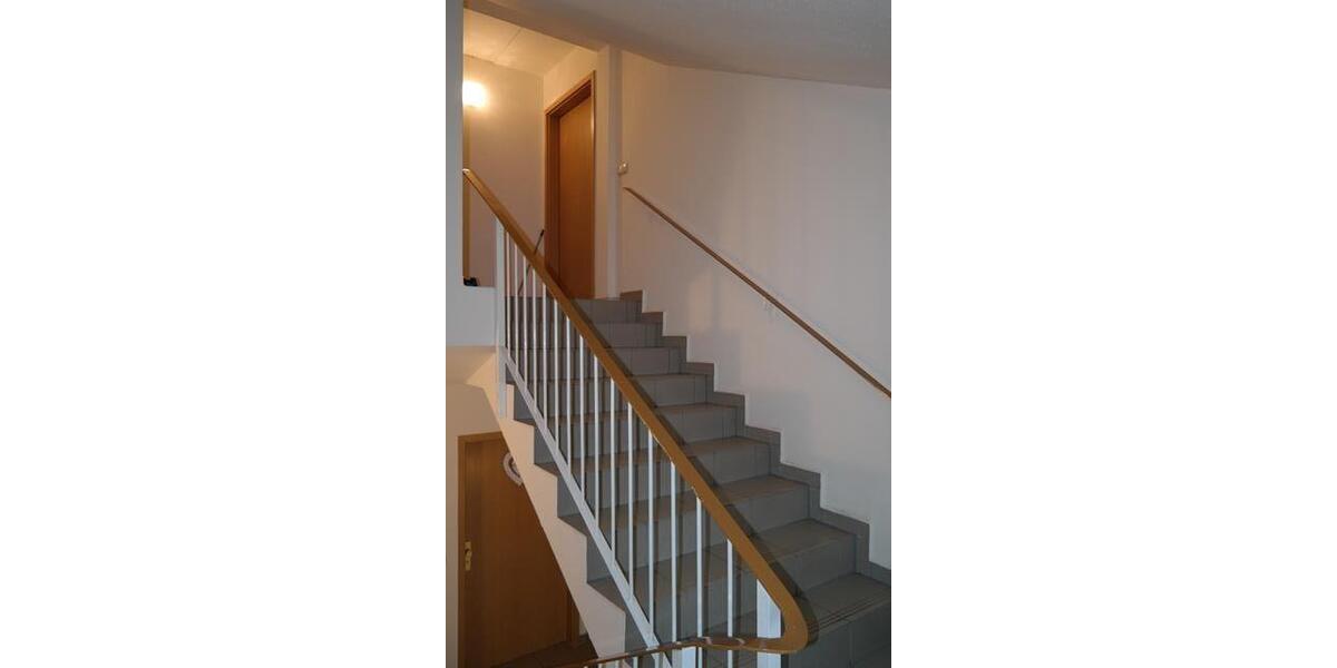 Dachgeschoßwohnung Zwickau Neuplanitz - 2 Zimmer, 70 m&sup2;, 489&euro; | Angebot:25376868