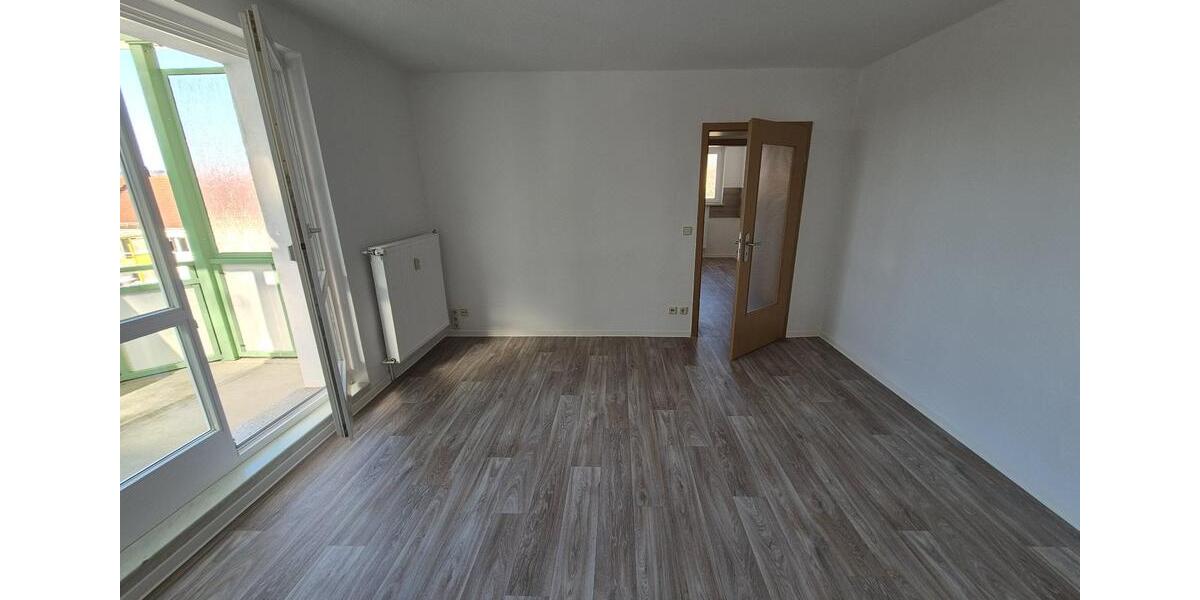 Etagenwohnung Hohenstein-Ernstthal Ernstthal - 3 Zimmer, 59 m&sup2;, 373&euro; | Angebot:21568172