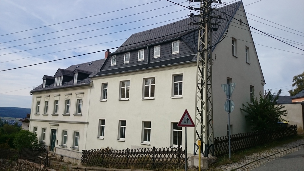 Drei-Zimmer-Wohnung in ruhiger Lage mit guter Fernsicht - Etagenwohnung Lauter-Bernsbach Bernsbach | Angebot:14517880