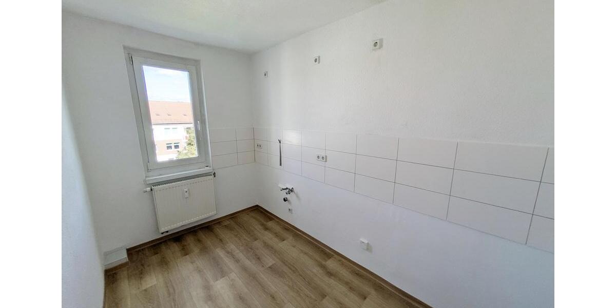 Etagenwohnung Limbach-Oberfrohna Oberfrohna - 3 Zimmer, 60 m&sup2;, 411&euro; | Angebot:25945645