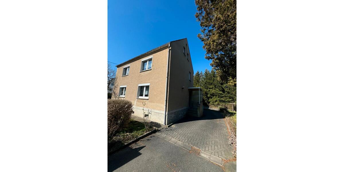 Einfamilienhaus Hohenstein-Ernstthal Ernstthal - 10 Zimmer, 140 m&sup2;, 78.000&euro; | Angebot:21974079