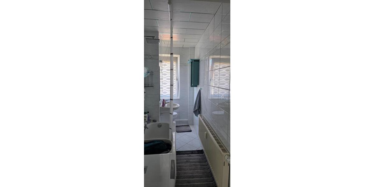 Etagenwohnung Limbach-Oberfrohna Oberfrohna - 3 Zimmer, 58 m&sup2;, 300&euro; | Angebot:25545372