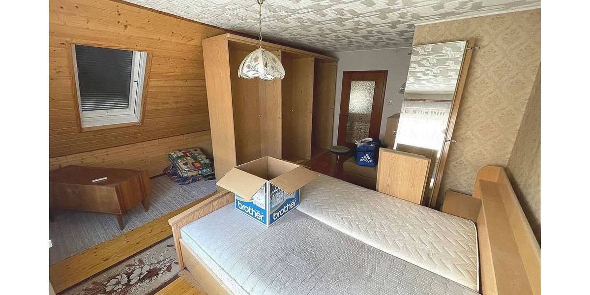 Einfamilienhaus Rodewisch - 5 Zimmer, 150 m&sup2;, 85.000&euro; | Angebot:25662568