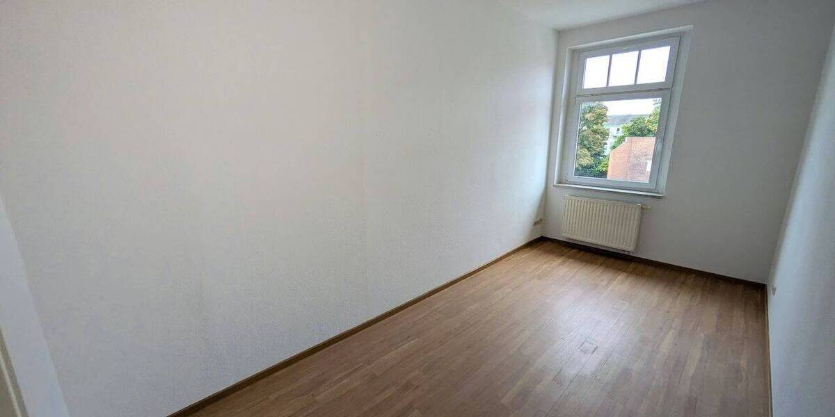 Gewerbeobjekt Zwickau Bahnhofsvorstadt - 8 Zimmer, 222 m&sup2;, 1.350&euro; | Angebot:25958328