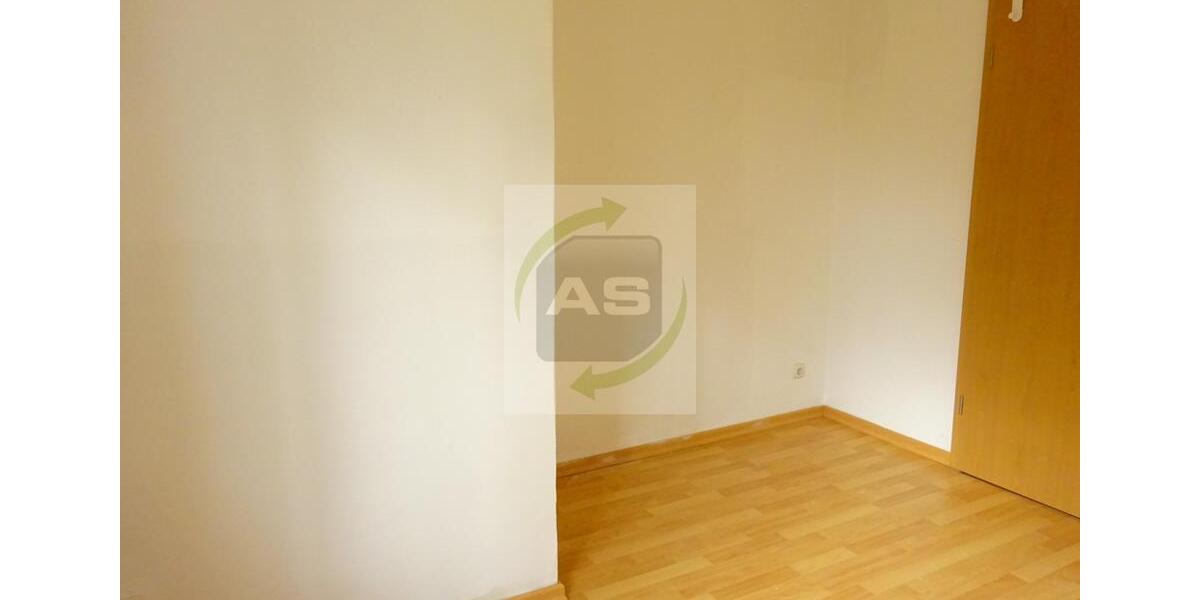 Etagenwohnung Zwickau - 3 Zimmer, 60 m&sup2;, 360&euro; | Angebot:23598699