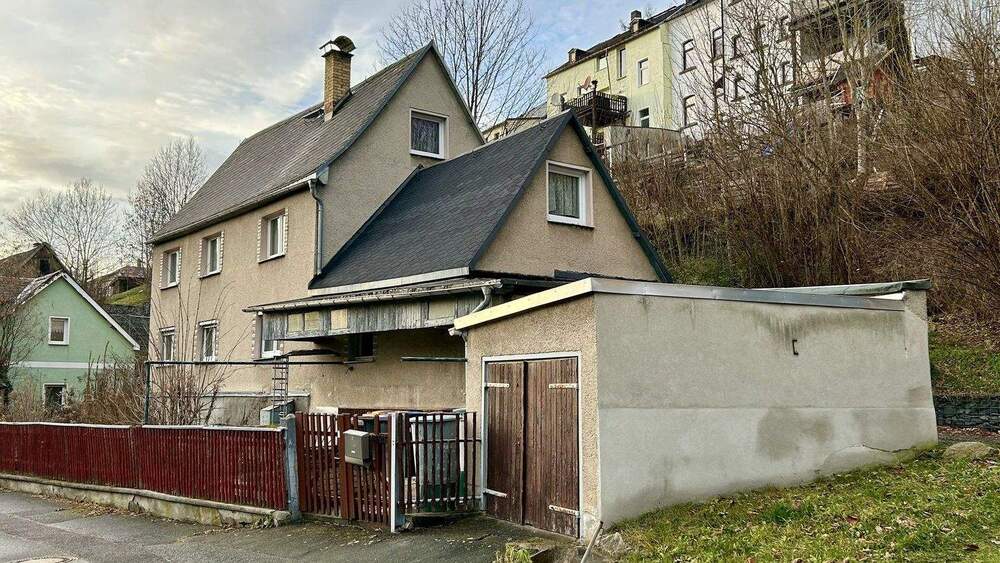 Einfamilienhaus Treuen - 7 Zimmer, 95 m&sup2;, 29.000&euro; | Angebot:25686179