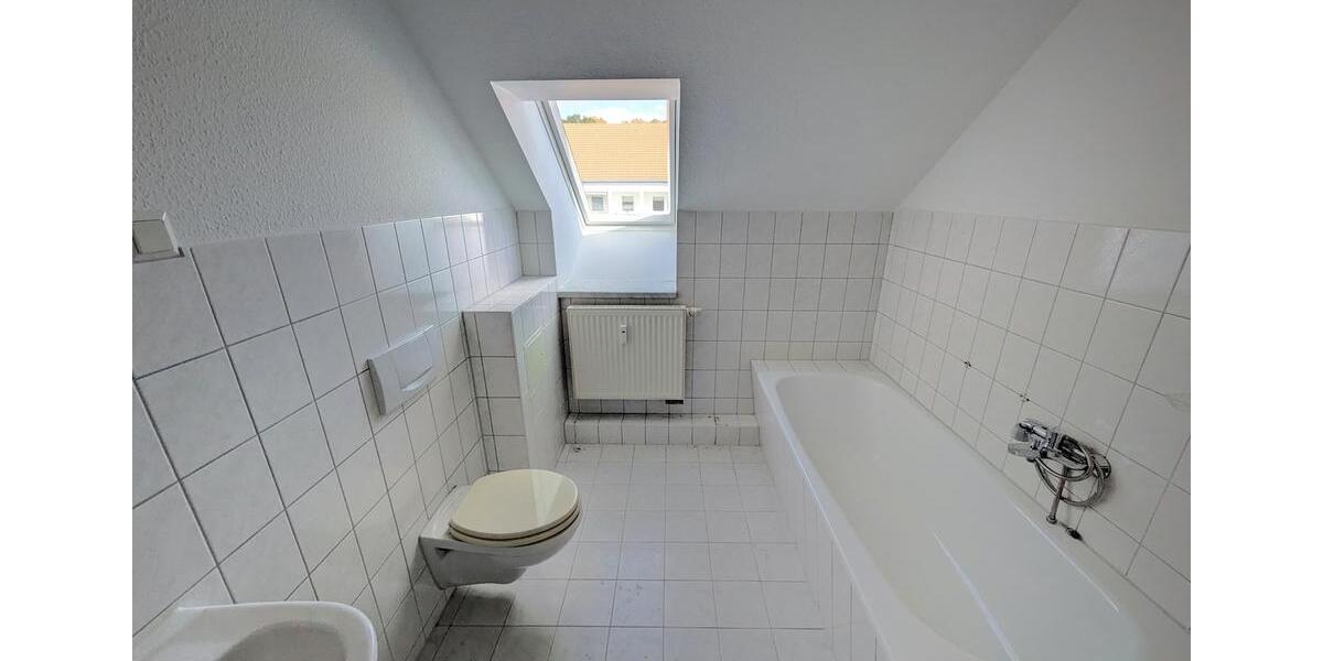 Etagenwohnung Limbach-Oberfrohna Oberfrohna - 2 Zimmer, 56 m&sup2;, 356&euro; | Angebot:25945710