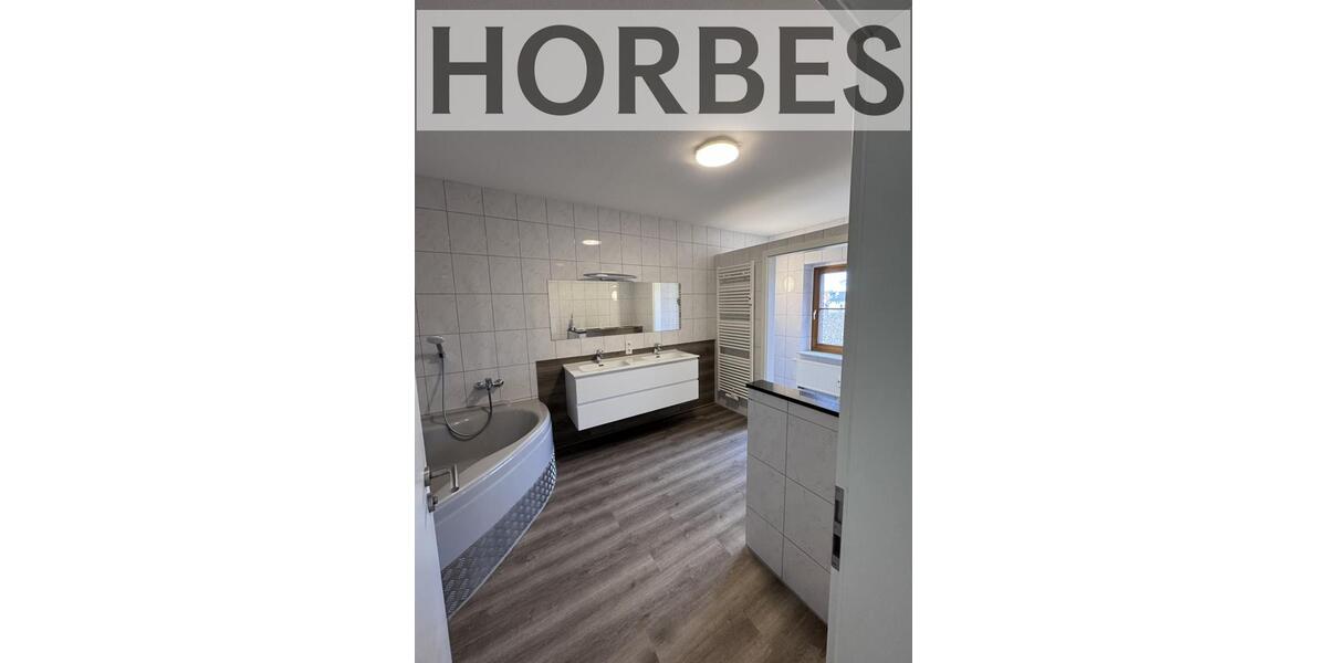 Dachgeschoßwohnung Zwickau Zwickau-Nord - 2 Zimmer, 106 m&sup2;, 850&euro; | Angebot:24874264