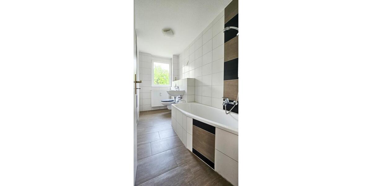 Etagenwohnung Zwickau Zwickau-West - 3 Zimmer, 60 m&sup2;, 378&euro; | Angebot:25270633