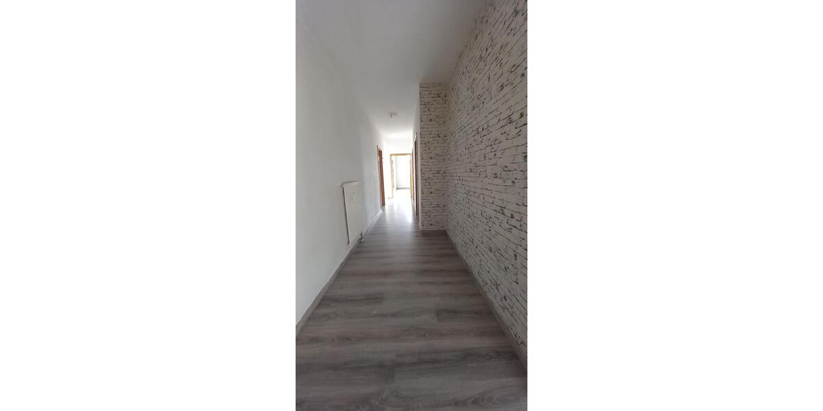 Etagenwohnung Crimmitschau - 3 Zimmer, 78 m&sup2;, 470&euro; | Angebot:25919809