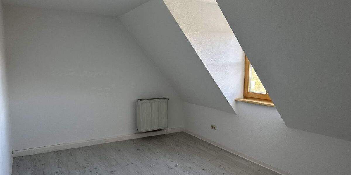 Etagenwohnung Auerbach/Vogtland Auerbach - 3 Zimmer, 101 m&sup2;, 84.000&euro; | Angebot:25837765