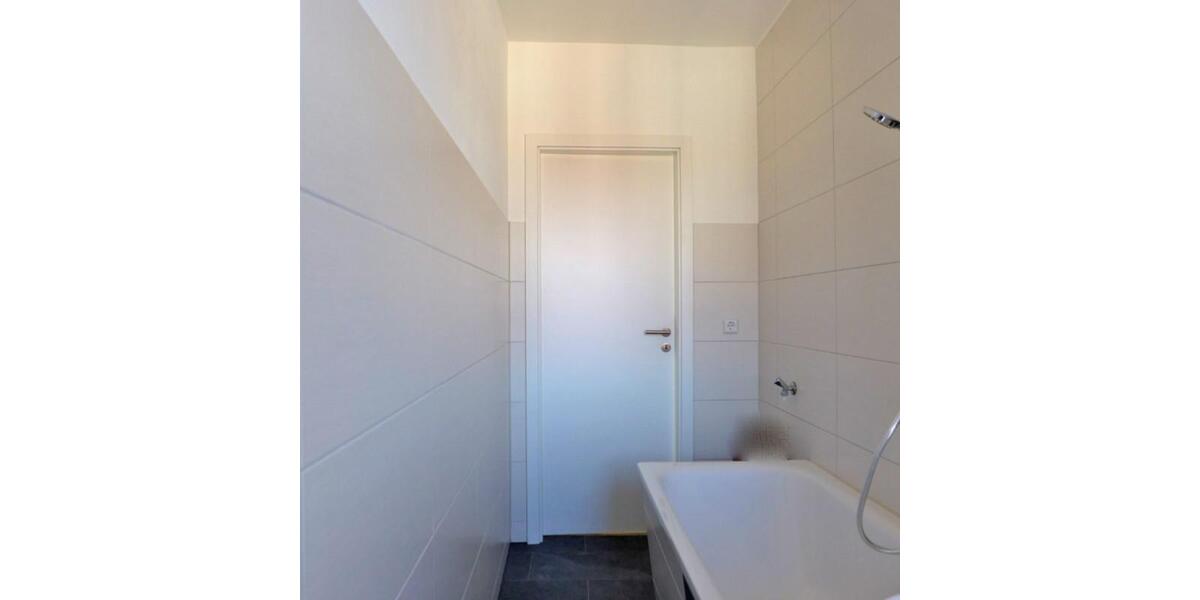 Etagenwohnung Limbach-Oberfrohna Oberfrohna - 3 Zimmer, 58 m&sup2;, 335&euro; | Angebot:23713803