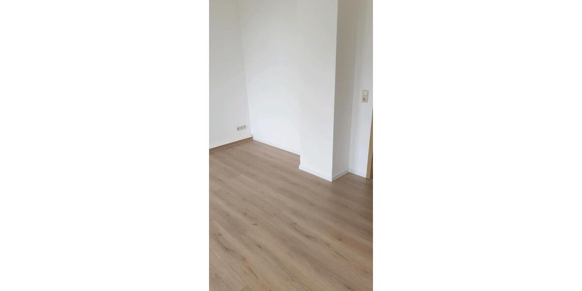 Etagenwohnung Schmölln - 2 Zimmer, 56 m&sup2;, 320&euro; | Angebot:25865399