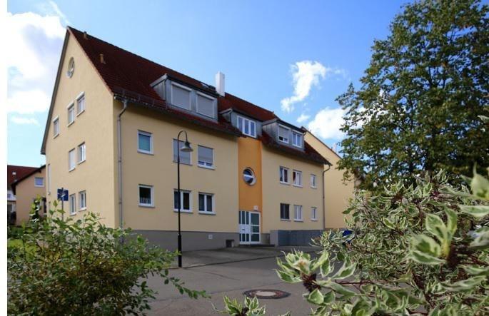 Etagenwohnung Reinsdorf - 2 Zimmer, 57 m&sup2;, 340&euro; | Angebot:25713788