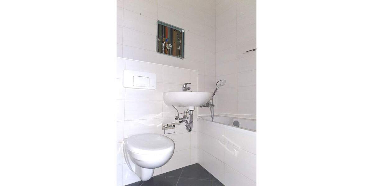 Etagenwohnung Zwickau Eckersbach - 3 Zimmer, 71 m&sup2;, 412&euro; | Angebot:25668558