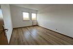 Etagenwohnung Zwickau Auerbach - 3 Zimmer, 80 m&sup2;, 570&euro; | Angebot:25963484