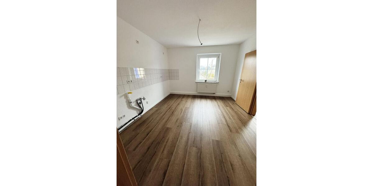 Etagenwohnung Gersdorf - 2 Zimmer, 51 m&sup2;, 306&euro; | Angebot:25054399