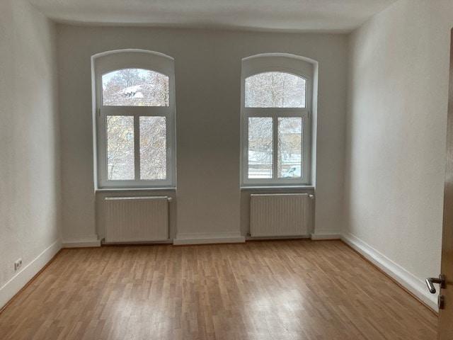 Etagenwohnung Aue-Bad Schlema Bad Schlema - 4 Zimmer, 122 m&sup2;, 665&euro; | Angebot:25141483