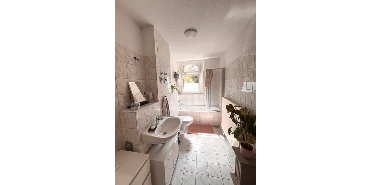 Dachgeschoßwohnung Penig - 5.5 Zimmer, 121 m&sup2;, 830&euro; | Angebot:26350225