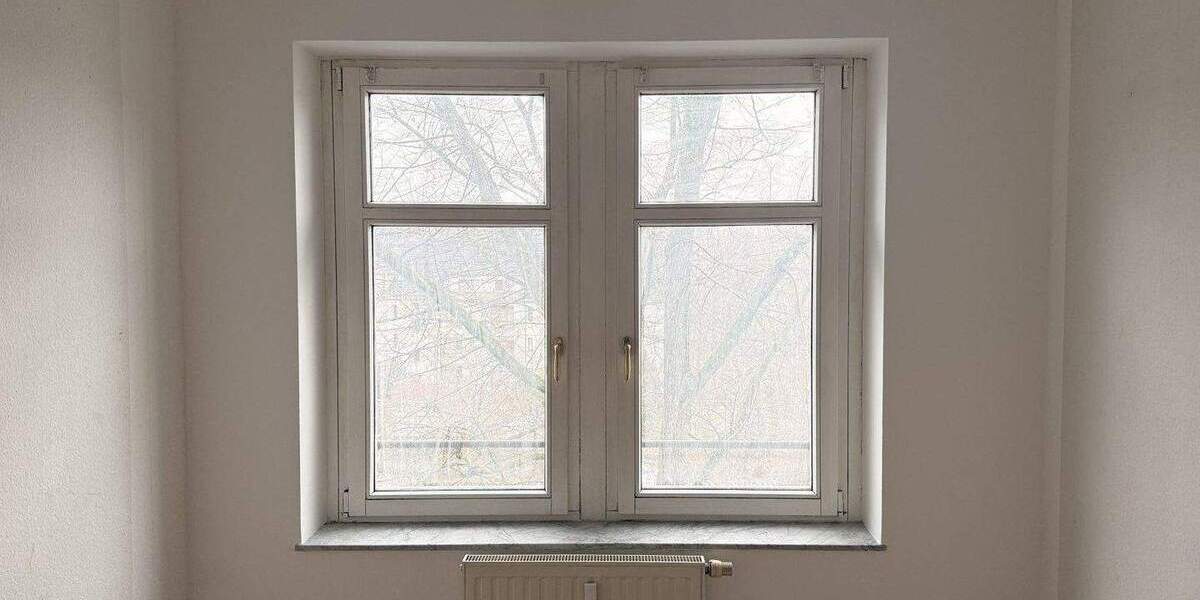 Etagenwohnung Zwickau Pölbitz - 2 Zimmer, 32 m&sup2;, 200&euro; | Angebot:25707541