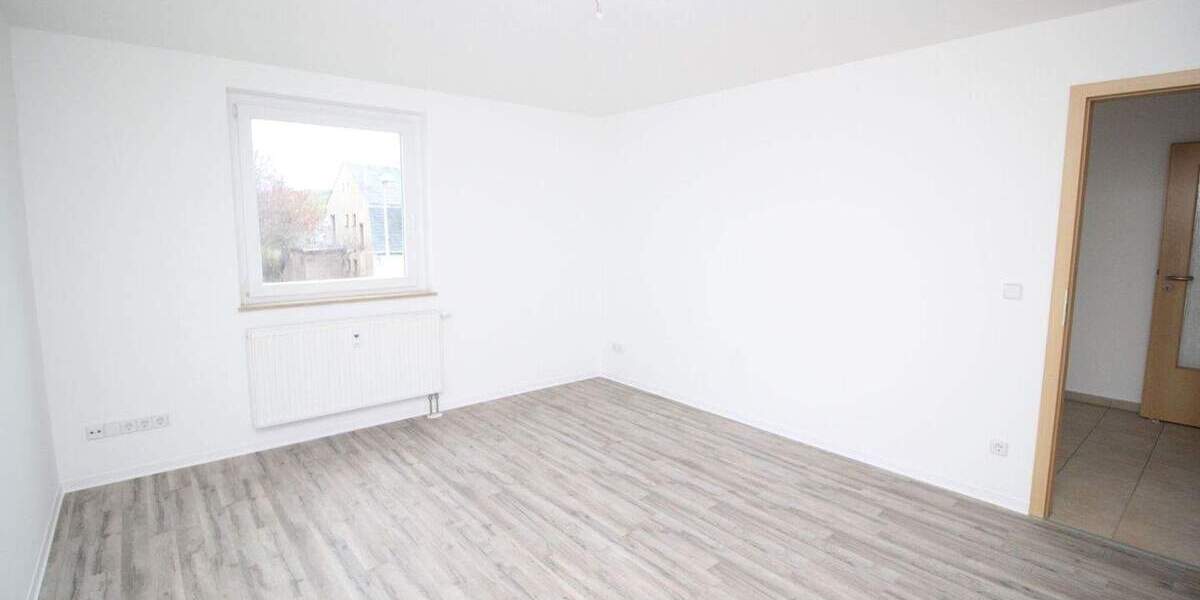 Etagenwohnung Hohndorf - 2 Zimmer, 55 m&sup2;, 385&euro; | Angebot:25699352
