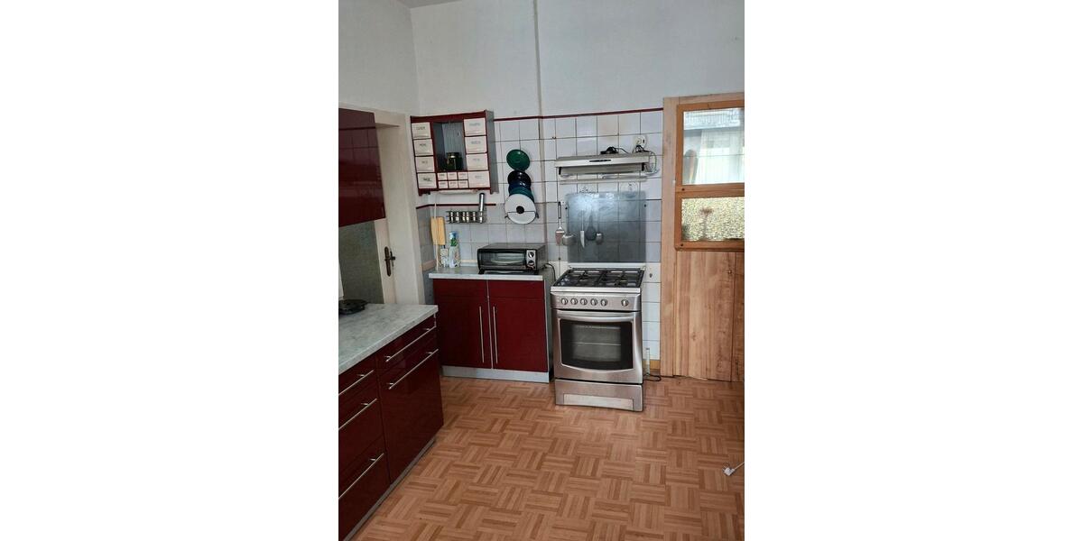 Reihenhaus Werdau - 5 Zimmer, 100 m&sup2;, 60.000&euro; | Angebot:24829937